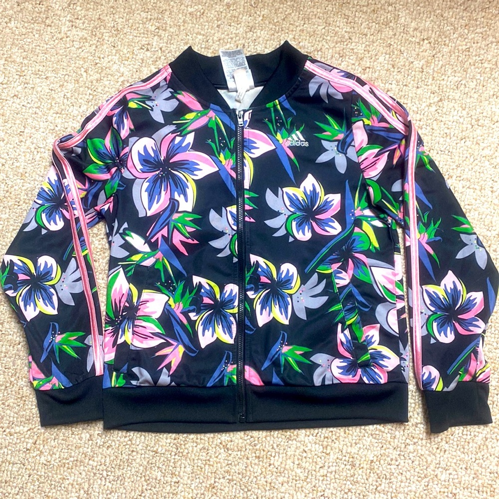 Adidas jacket, used one or twice. in very good condition!